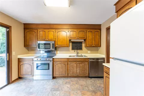 Kitchen - 117 Shaftsbury Rd, Clemson, SC 29631 photo 1 of 2