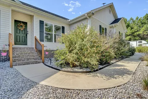 Exterior - 620 Daventon Rd, Honea Path, SC 29654 photo 3 of 8