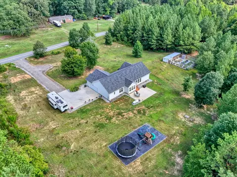 View/Area - 620 Daventon Rd, Honea Path, SC 29654 photo 4 of 5