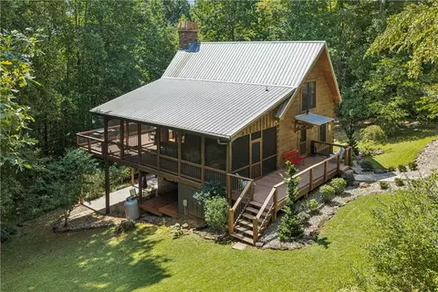 831 Lenore B Ln, Mountain Rest, SC 29664