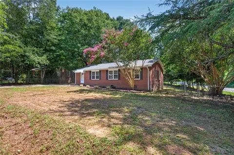 Exterior - 1104 White St, Pendleton, SC 29670 photo 5 of 5
