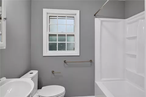 Bath - 1104 White St, Pendleton, SC 29670 photo 1 of 2