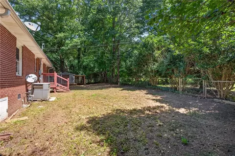 Exterior - 1104 White St, Pendleton, SC 29670 photo 3 of 5