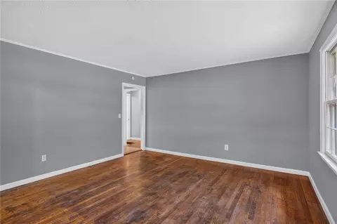 Living - 1104 White St, Pendleton, SC 29670 photo 3 of 3