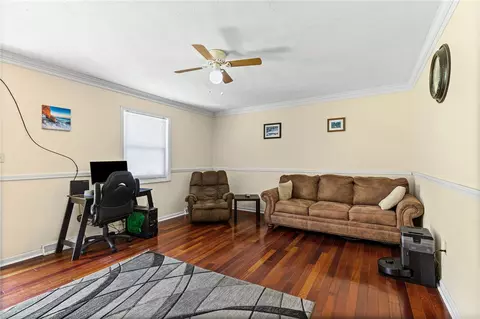 Living - 322 Tribble St, Honea Path, SC 29654 photo 3 of 3