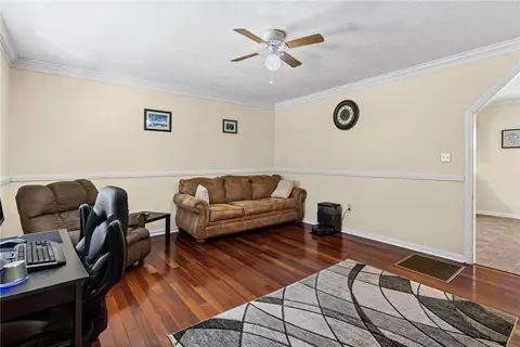 Living - 322 Tribble St, Honea Path, SC 29654 photo 1 of 3