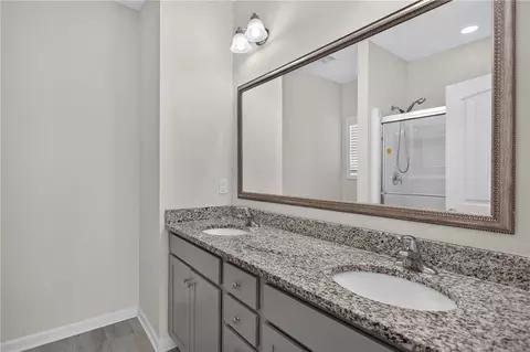Bath - 312 Phillips Dr, Pendleton, SC 29670 photo 2 of 3