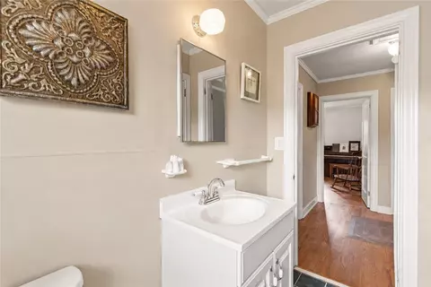 Bath - 26 Oak Dr, Honea Path, SC 29654 photo 2 of 2