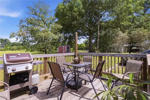 Exterior - 26 Oak Dr, Honea Path, SC 29654 photo 4 of 8