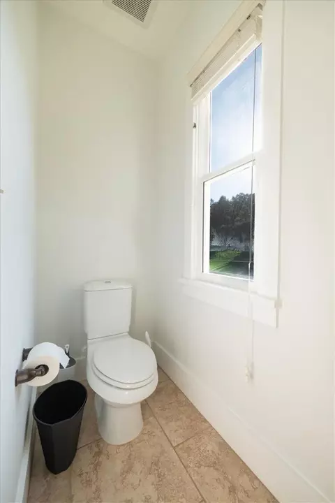 Bath - 409 Poe St, Clemson, SC 29631 photo 7 of 7