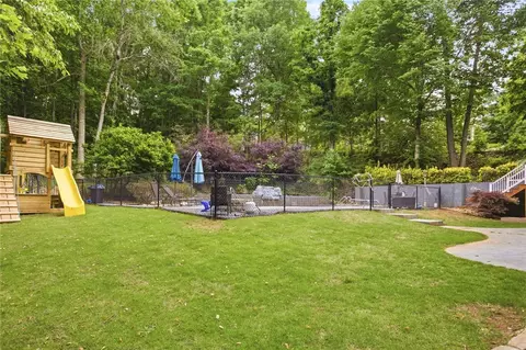 Exterior - 207 Devonhurst Dr, Seneca, SC 29678 photo 8 of 10