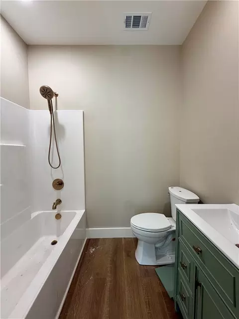 Bath - 201 Harrison Ave, Walhalla, SC 29691 photo 1 of 1