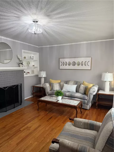 Living - 2008 Bolt Dr, Anderson, SC 29621 photo 1 of 3