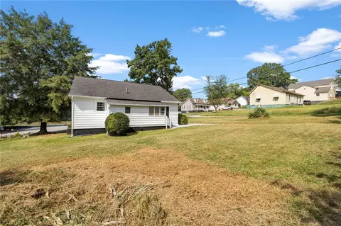 Exterior - 201 S 8th St, Easley, SC 29640 photo 8 of 9