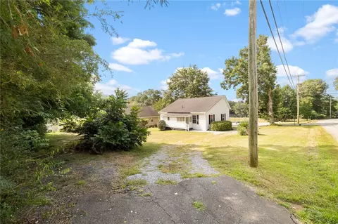 Exterior - 201 S 8th St, Easley, SC 29640 photo 9 of 9