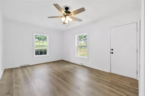 Living - 201 S 8th St, Easley, SC 29640 photo 5 of 10