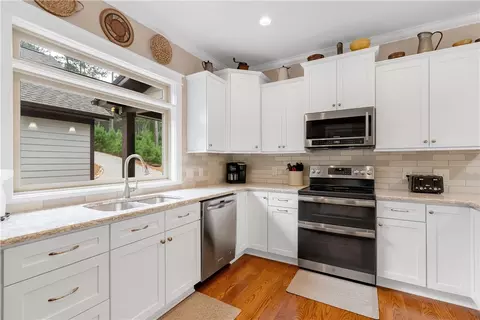 Kitchen - 329 High Hampton Rd, Salem, SC 29676 photo 3 of 4