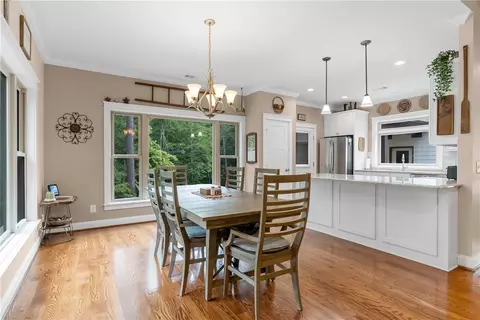 Dining - 329 High Hampton Rd, Salem, SC 29676 photo 1 of 3