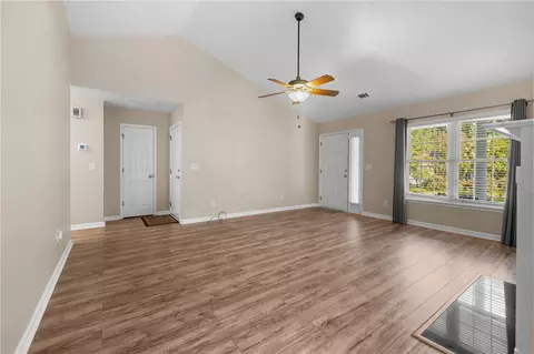 Living - 155 Grand Oak Cir, Pendleton, SC 29670 photo 4 of 4