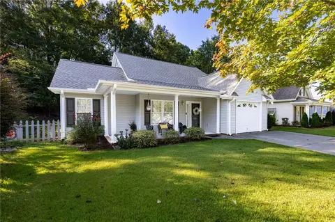 Exterior - 155 Grand Oak Cir, Pendleton, SC 29670 photo 2 of 8