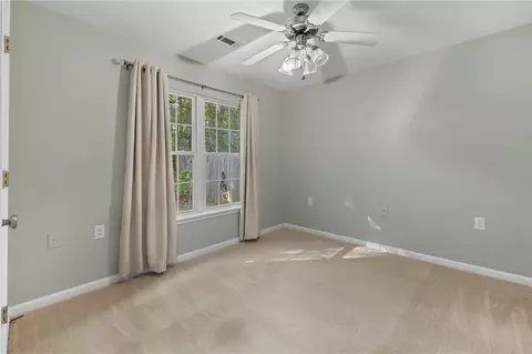 Bedroom - 155 Grand Oak Cir, Pendleton, SC 29670 photo 4 of 5