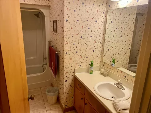 Bath - 327 Five Forks Rd, Anderson, SC 29621 photo 2 of 2
