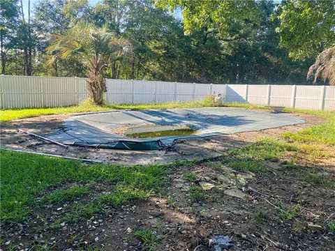 Exterior - 327 Five Forks Rd, Anderson, SC 29621 photo 8 of 11