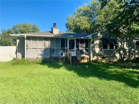 Exterior - 327 Five Forks Rd, Anderson, SC 29621 photo 7 of 11