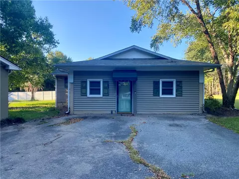 Exterior - 327 Five Forks Rd, Anderson, SC 29621 photo 4 of 11