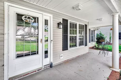 Exterior - 126 Grand Oak Cir, Pendleton, SC 29670 photo 4 of 8