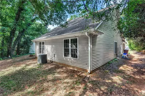 Exterior - 126 Grand Oak Cir, Pendleton, SC 29670 photo 7 of 8