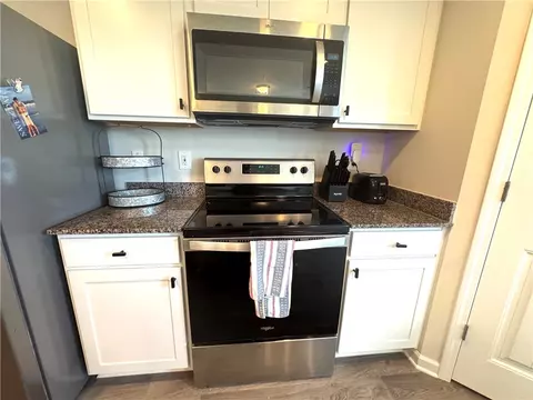 Kitchen - 143 Adger Rd, Pendleton, SC 29670 photo 4 of 4