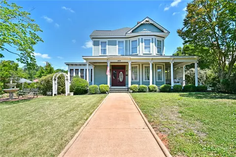 902 W Market St, Anderson, SC 29624