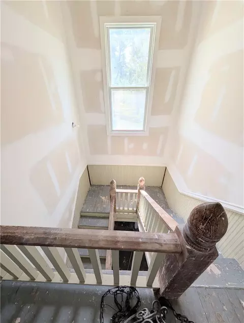 Entry Way - 359 Earle Rd, Central, SC 29630 photo 9 of 9