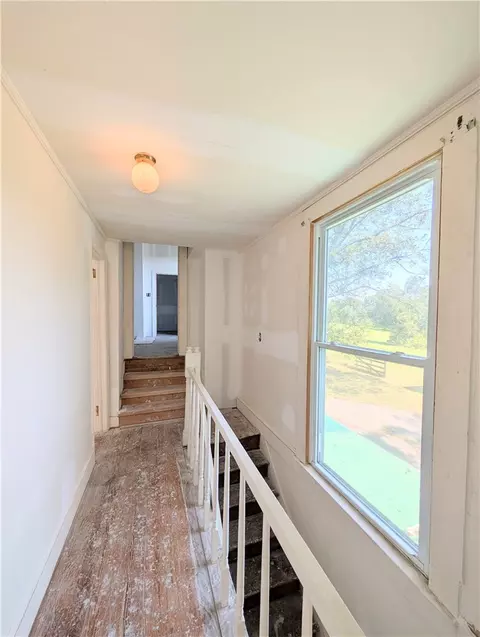 Entry Way - 359 Earle Rd, Central, SC 29630 photo 6 of 9