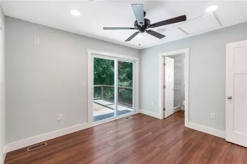 Bedroom - 464 Cedar Tree Dr, Walhalla, SC 29691 photo 2 of 3