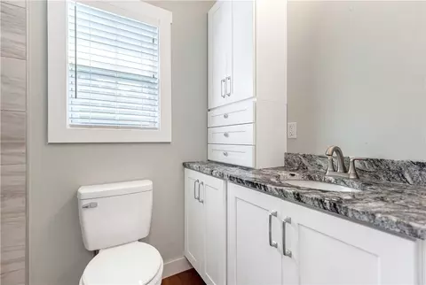 Bath - 464 Cedar Tree Dr, Walhalla, SC 29691 photo 2 of 3