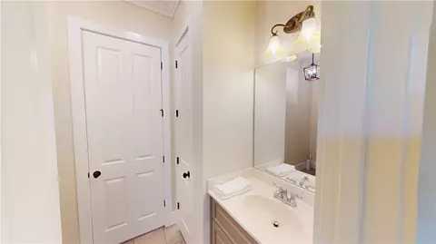 Bath - 521 Pershing Ave, Clemson, SC 29631 photo 1 of 4