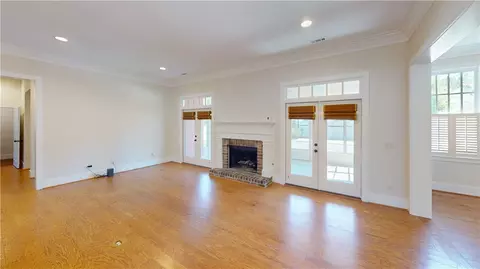 Living - 521 Pershing Ave, Clemson, SC 29631 photo 4 of 6