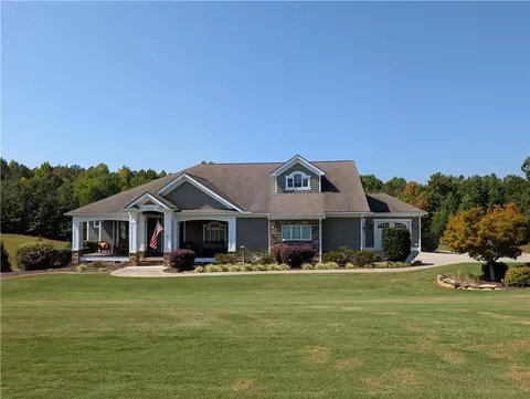 Exterior - 528 Paramount Dr, Seneca, SC 29678 photo 7 of 8