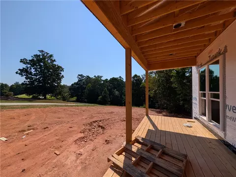 Exterior - 528 Paramount Dr, Seneca, SC 29678 photo 4 of 8
