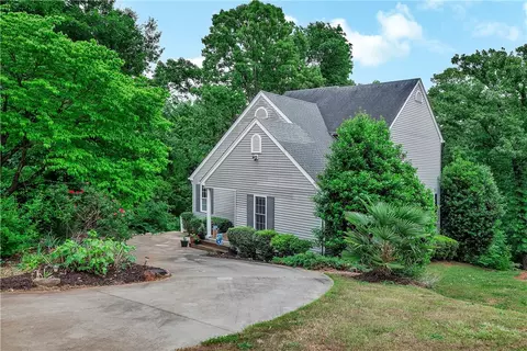 Exterior - 201 Fields Ave, Anderson, SC 29625 photo 4 of 7