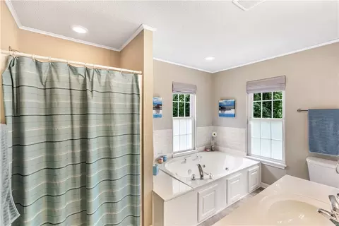 Bath - 201 Fields Ave, Anderson, SC 29625 photo 1 of 2