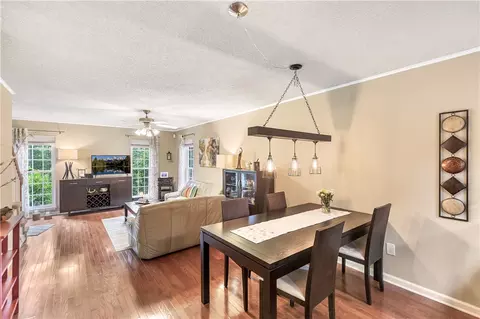 Dining - 201 Fields Ave, Anderson, SC 29625 photo 1 of 2