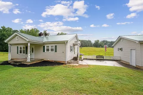 Exterior - Undisclosed, Pickens, SC 29671 photo 4 of 11