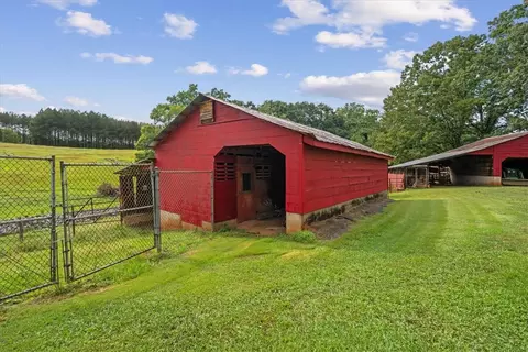 Exterior - Undisclosed, Pickens, SC 29671 photo 10 of 11
