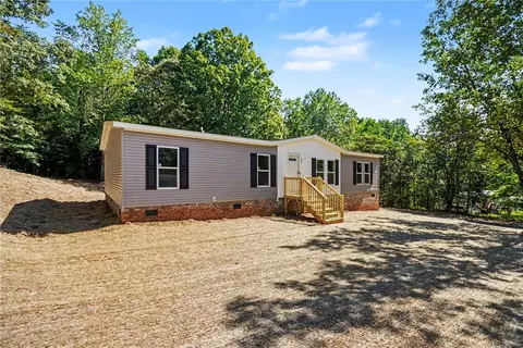 Exterior - 332 Shenandoah Dr, Easley, SC 29642 photo 5 of 6