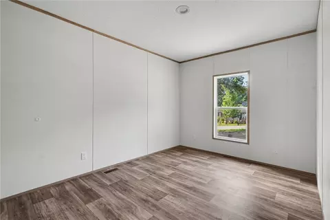Bedroom - 332 Shenandoah Dr, Easley, SC 29642 photo 6 of 7