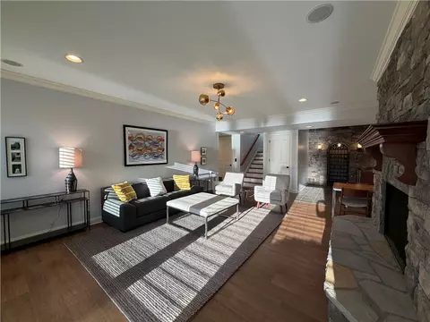 Living - 357 Stardust Ln, Seneca, SC 29672 photo 4 of 4