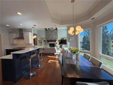 Dining - 357 Stardust Ln, Seneca, SC 29672 photo 1 of 3